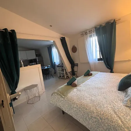Apartament Le Cors'halles Narbona