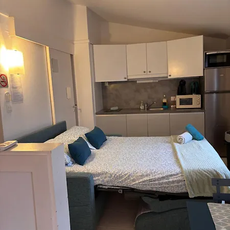 Le Cors'halles Apartament *